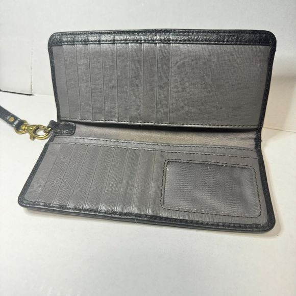 2/$20 Fossil Vintage Black Pebbled Leather Snap Close Wallet Clutch - Picture 4 of 4